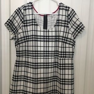 XL Motherhood Maternity checkered blouse